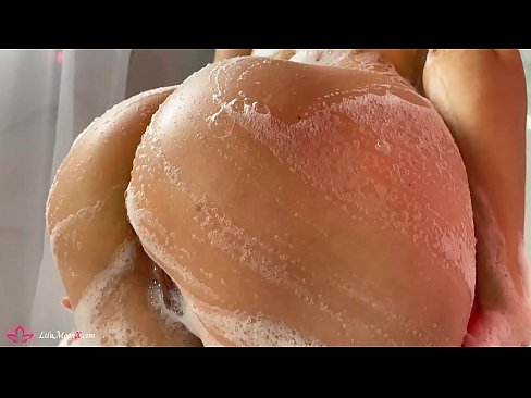❤️ Bruneta își masturbează păsărica cu un vibrator până la orgasm intens în duș ️  at porn ro.sexuria-net.ru ❤
