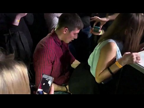 ❤️ Sex real într-un club de noapte rusesc. O rusoaică de 18 ani în anus și vagin futută într-un club de noapte ️  at porn ro.sexuria-net.ru ❤
